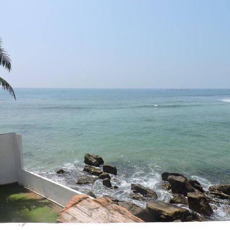 אונה ואטונה Galle Henna Beach House מראה חיצוני תמונה