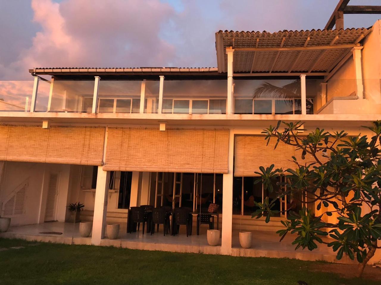 אונה ואטונה Galle Henna Beach House מראה חיצוני תמונה